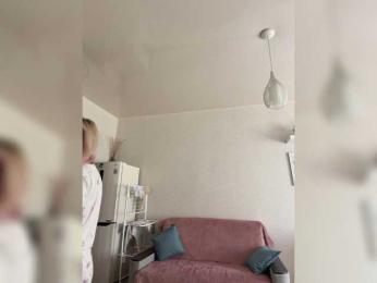 KateMid webcam model stream image