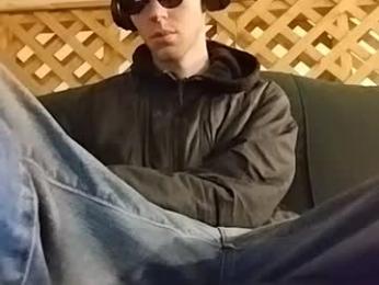 biggestboiiii webcam model stream image