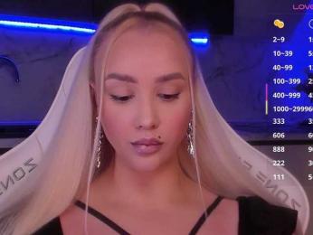 In-your-fucking-mind webcam model stream image