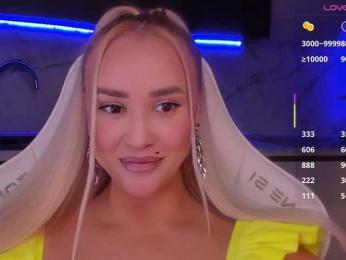 In-your-fucking-mind webcam model stream image