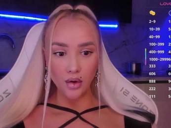 In-your-fucking-mind webcam model stream image