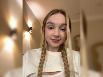 MimiMila webcam bongacams model stream image