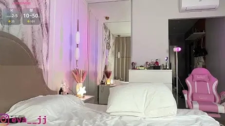 Eva_JJ webcam model stream image