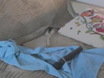 _demi_dee_ webcam model stream image