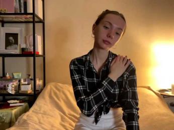 AdrianaScott webcam model stream image
