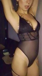 Stephkiss webcam model stream image