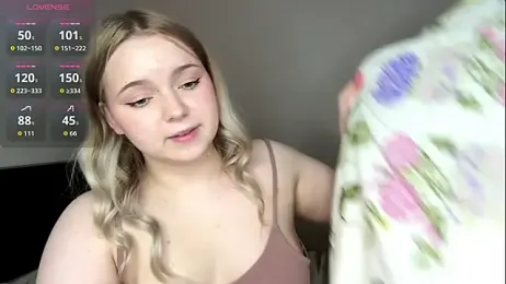 ZaraCreedon webcam model stream image