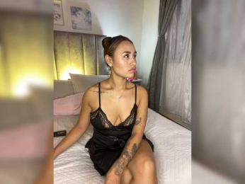 VictoriaHils webcam model stream image