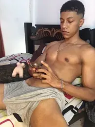 RickyEbony webcam model stream image