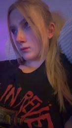 Sasha420bby webcam cam4 model stream image