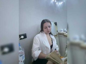 SoftElinaa webcam model stream image