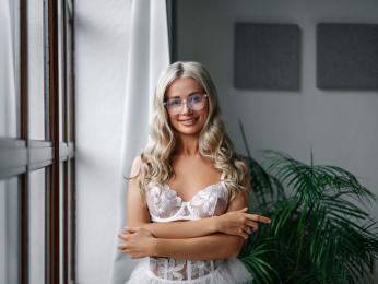 StephanieMoore webcam model stream image