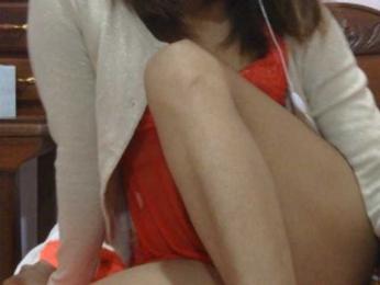 Mielly webcam model stream image