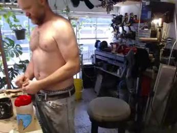 seattlemanwhore webcam model stream image