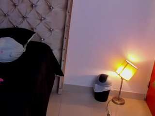 andrew-wolf webcam model stream image