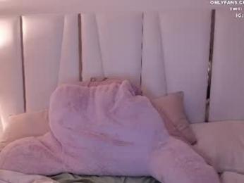 clara_chan webcam model stream image