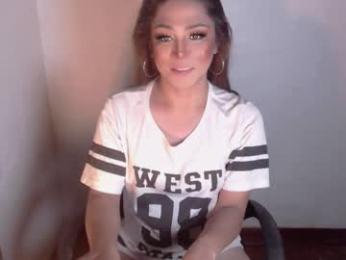 queen_of_all_queens webcam model stream image