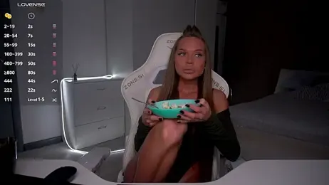 eVvushka webcam model stream image