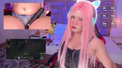 LilaPop_ webcam model stream image