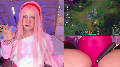 LilaPop_ webcam model stream image