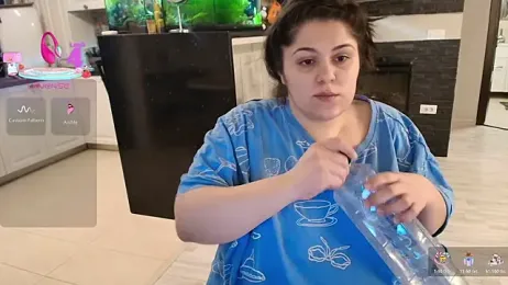 Layla- webcam model stream image