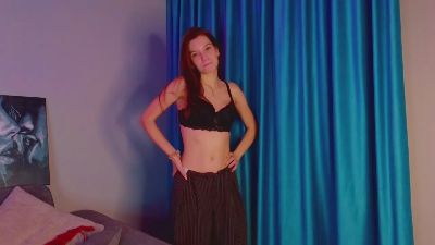 KiraRomeron webcam model stream image