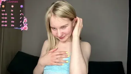 OdelinaFicken webcam model stream image