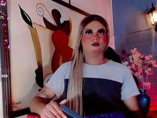 mayka-brunette01 webcam camsoda model stream image