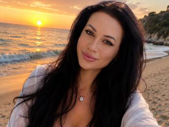 RaqueleGrace webcam model stream image