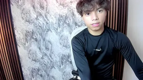 Honeymoon_sariel webcam model stream image