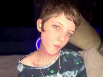 EoriKity webcam model stream image
