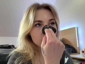 FlippyPippy webcam model stream image