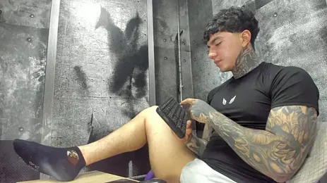 Gury_tattoo webcam model stream image