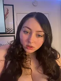 Evemeqt webcam model stream image