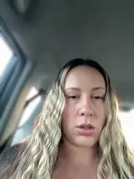 Mona_Plus webcam model stream image