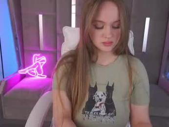 lylanimfa webcam model stream image