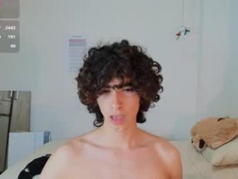 lucas_xo webcam model stream image