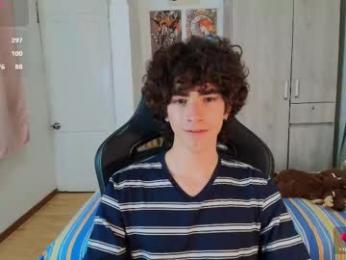 lucas_xo webcam model stream image