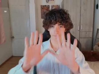 lucas_xo webcam model stream image