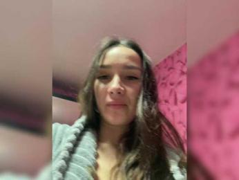 Queen-of-squirt webcam bongacams model stream image