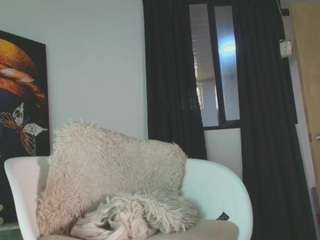 kortneyhills1 webcam model stream image