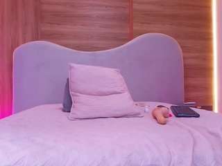 shaina-ad webcam model stream image