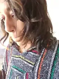 Goldenlace webcam model stream image