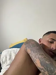 Ben9767_ webcam stripchat model stream image
