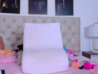 hailey-hadid webcam model stream image