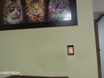 july_smith_ webcam model stream image