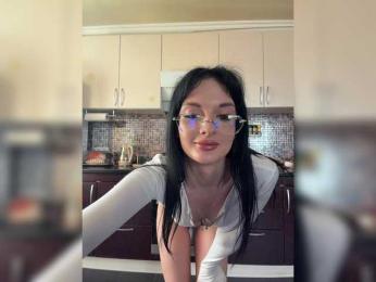 Elizamyyr webcam model stream image