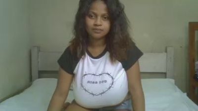 Rywanna webcam cam4 model stream image