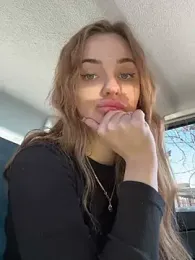 Night_dreams webcam model stream image