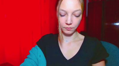 kiss_Emilly webcam model stream image